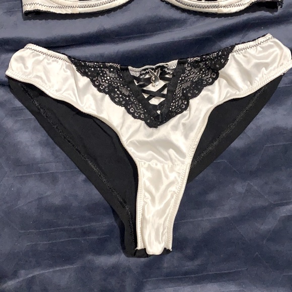 Playboy set - Picture 3 of 4